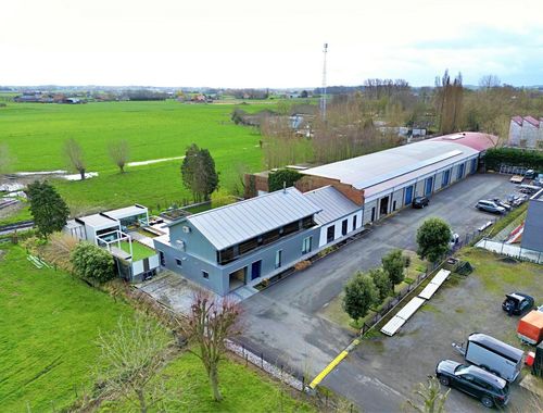                                         Bâtiment d’entreprise à vendre à Eernegem, € 1.400.000
