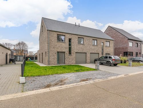                                         Maison unifamiliale à vendre à Kwaadmechelen, € 409.000
