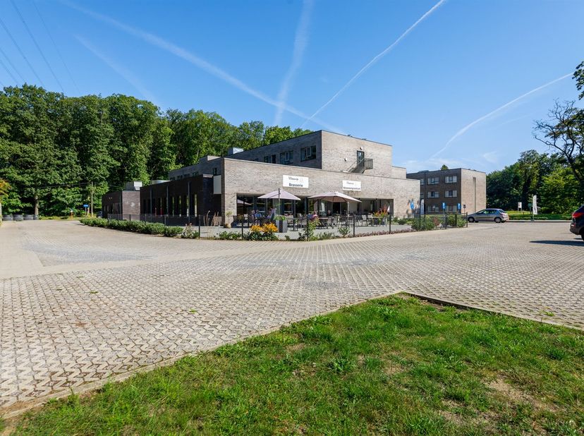 Instapklare assistentiewoning in een groene omgeving. <br />
<br />
De assistentiewoning gelegen op de woonzorgcampus Waterrijk heeft een centrale,