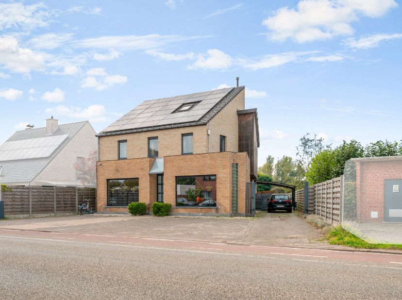 Huis te koop in KLAPPERBEEKSTRAAT 126,
                    9100 Sint-Niklaas