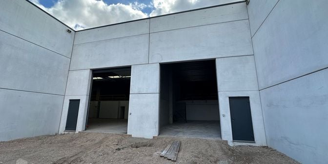 Bedrijfsvastgoed te huur in Gentseweg 624, 8790 Waregem