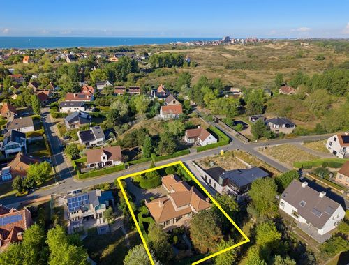                                         Villa te koop in Oostduinkerke, € 1.170.000
