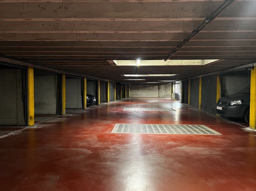 Garage te huur in Jan Breydelstraat 9,
                    9000 Gent