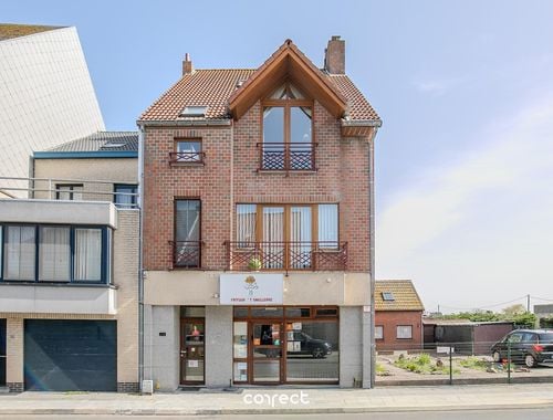                                         Immeuble d'appartements à vendre à Bredene, € 495.000
