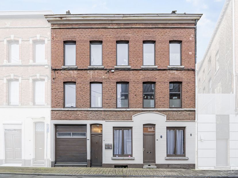 Maison  6 unités dhabitations. Contactez Vivian au 0497/84.93.02<br />
Situé à deux pas du centre de Verviers, cette maison constitue une excellente o