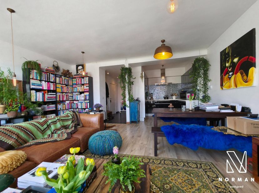 OPENDEURDAG ZATERDAG 30 MEI VAN 11U TOT 12U<br />
Instapklaar 2-slaapkamerappartement (EPC B) op wandelafstand van Kortrijk-centrum!<br />
We komen di