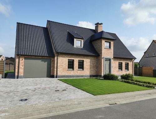                                         Villa à louer à Wingene, € 1.450
