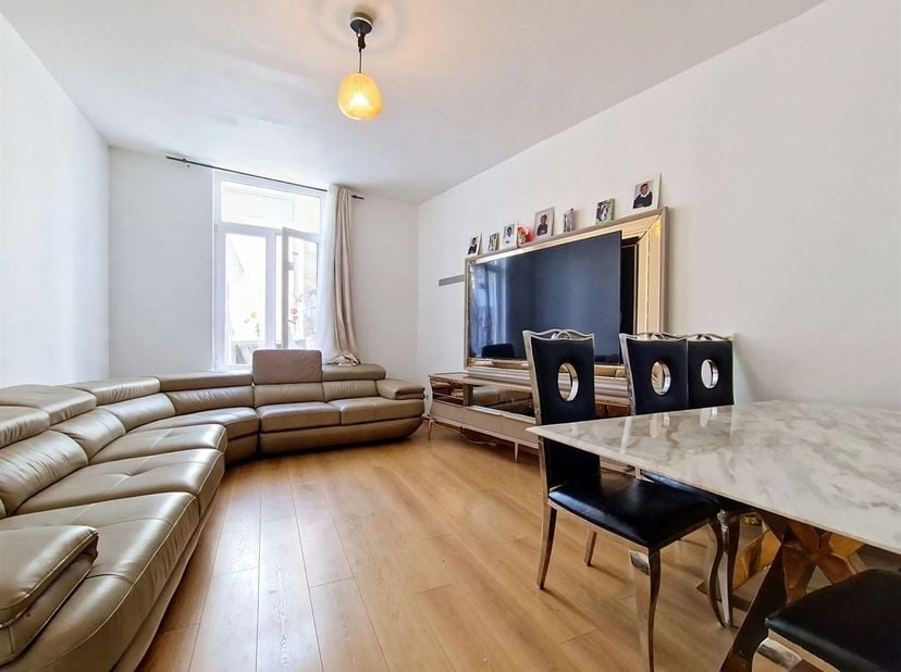 Appartement te koop in ,
                    1080 Sint-Jans-Molenbeek