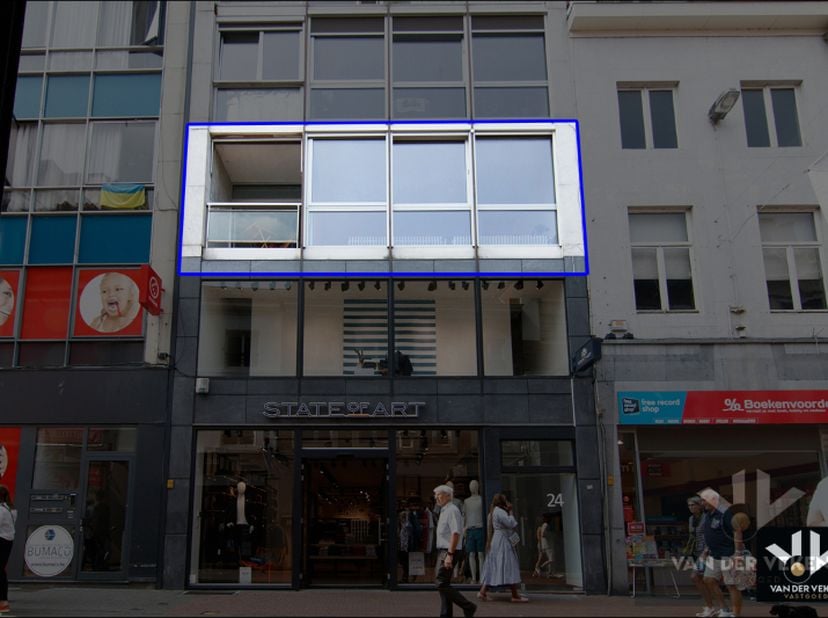 Instapklaar 2-slaapkamerappartement recht in het centrum van Hasselt - met 2 kelderbergingen!&amp;nbsp;<br />
<br />
TROEVEN:<br />
- Energiezuinig: EPC l