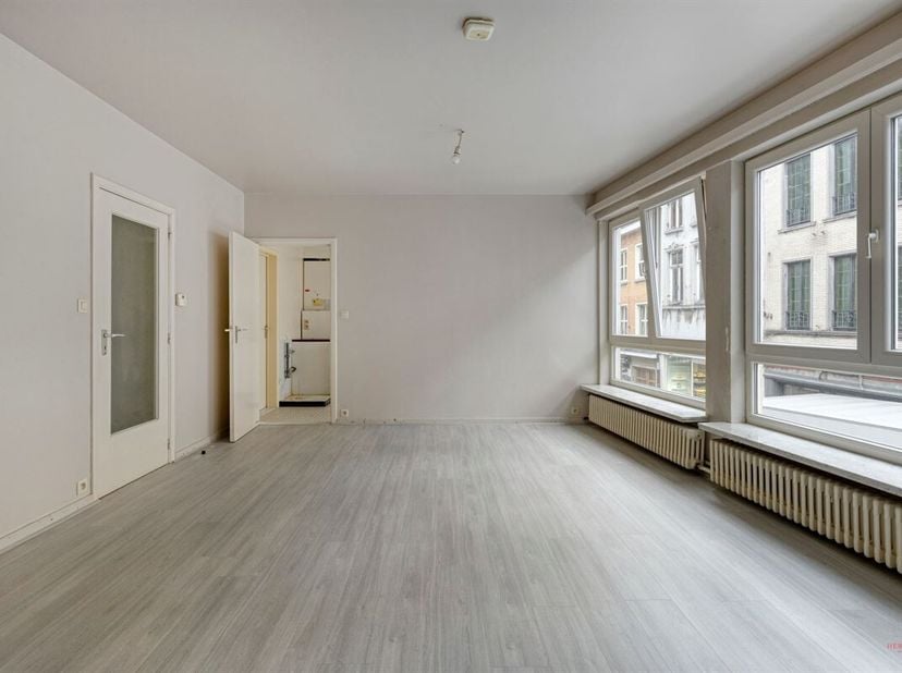 Appartement confortable dans le centre d'Oudenaarde.<br />
Cet appartement d'une chambre à coucher est situé au troisième étage d'une petite résidence