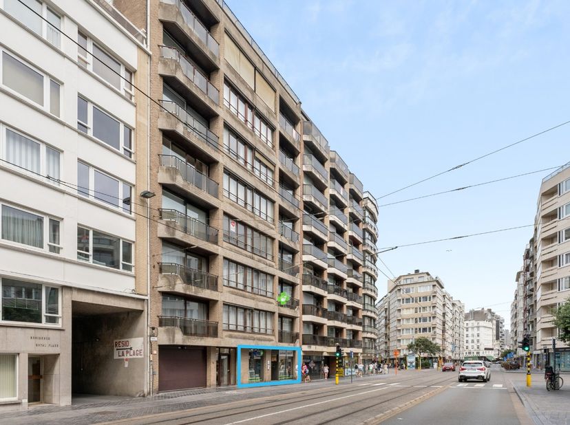 Bedrijfsvastgoed te koop in Koningsstraat 29 bus 0001,
                    8400 Oostende