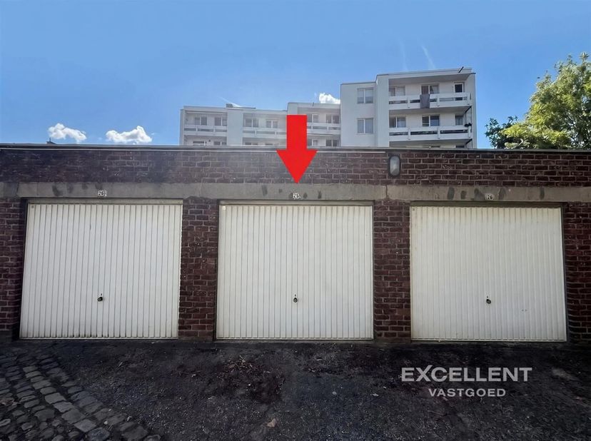 Garage te koop in ,
                    9800 Deinze