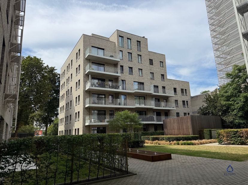 Appartement te huur in Doornelei 23 bus 403,
                    2018 Antwerpen