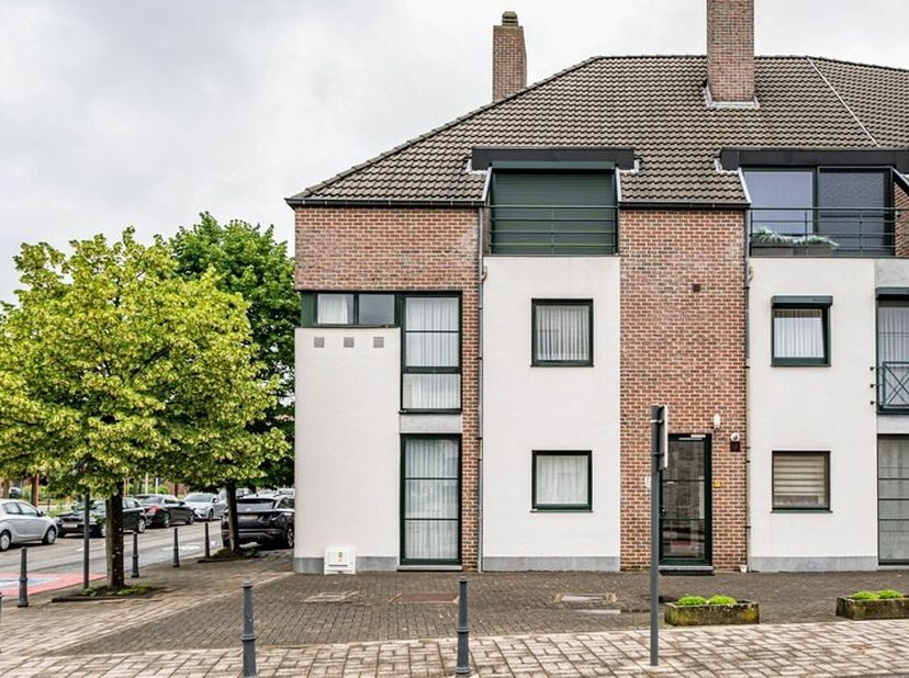 Ben je op zoek naar een leuk appartement voor jezelf of als investering om te verhuren?<br />
Dan is de Pastorijstraat 8/3 in het centrum van Heusden