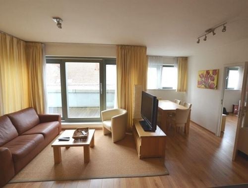                                         Appartement te huur in Elsene, € 1.900
