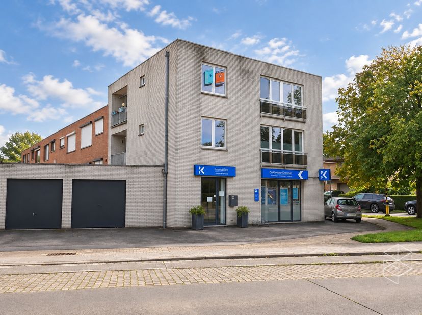 Appartement te koop in ,
                    8310 Assebroek