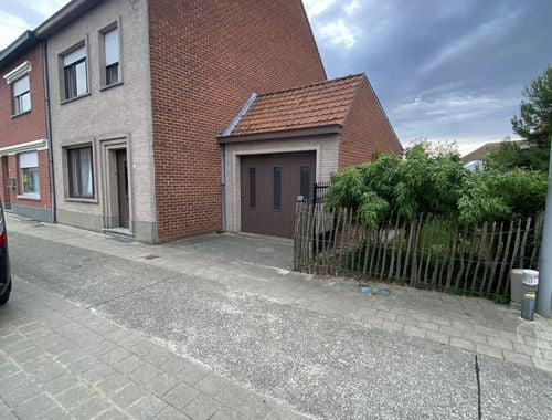                                         Koppelwoning te koop in Zillebeke, € 205.000
