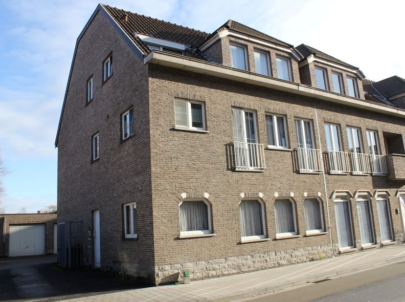 Appartement te huur in Kloosterstraat 4,
                    9031 Drongen