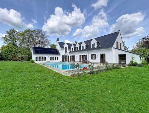                                         Villa te koop in Sint-Genesius-Rode, € 1.400.000
