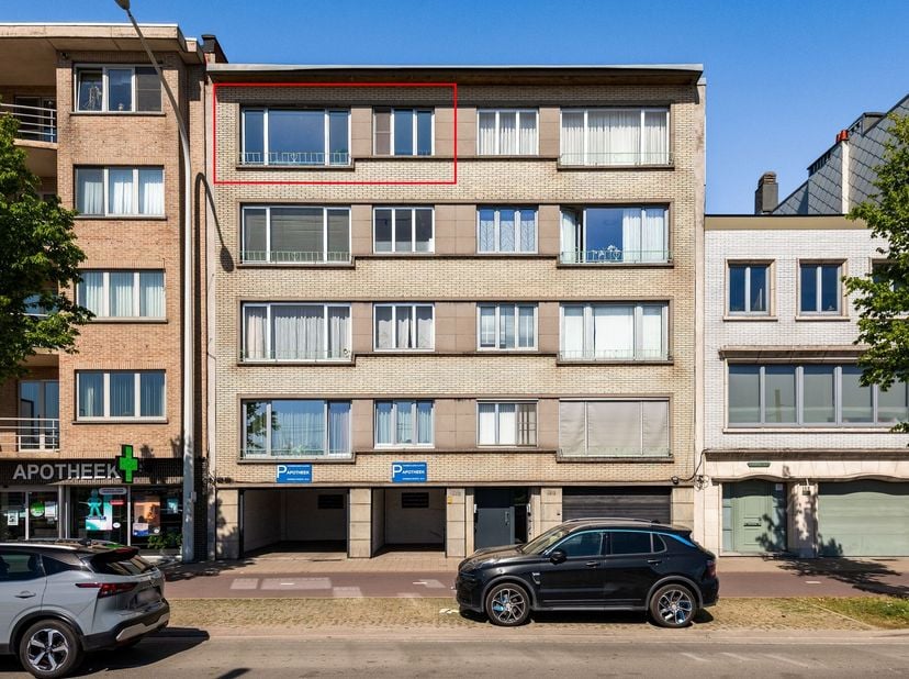 Instapklaar appartement met 2 ruime slaapkamer met terras!<br />
<br />
Opzoek naar een net onderhouden, ruim appartement op een toplocatie met oog
