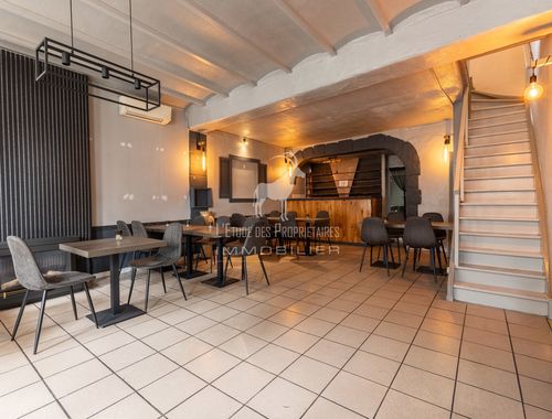                                         Horeca te huur in Dampremy, € 1.500
