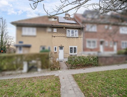                                         Woning te koop in Laken, € 385.000
