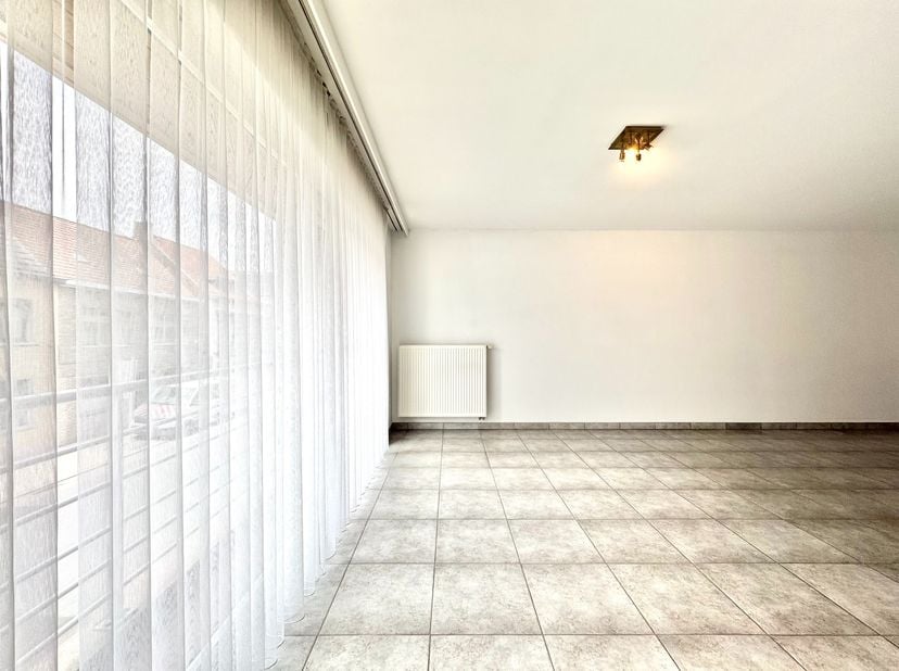 Appartement à louer
                    à 8780 Oostrozebeke