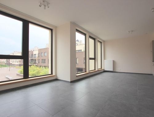                                         Appartement à louer à Gembloux, € 930
