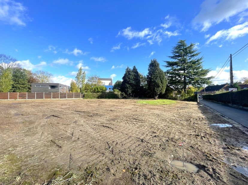 Terrain à vendre
                    à 2220 Heist-op-den-Berg