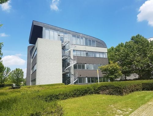                                         Handelspand te huur in Hasselt, € 4.875

