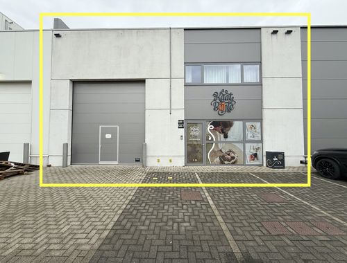                                        Bedrijfsgebouw te koop in Aalter, € 670.000
