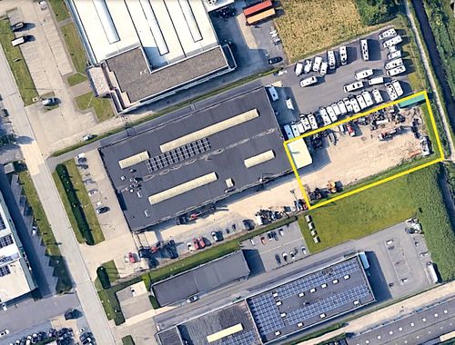                                         Industriegrond te huur in Sint-Pieters, € 2.250

