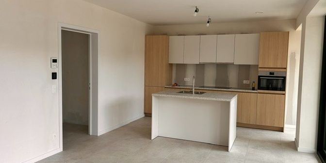 Appartement te huur in Schaapsdries 2D bus 21, 3600 Genk
