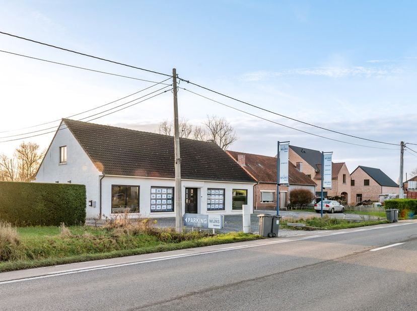 Bien professionnel à vendre
                    à 2220 Heist-op-den-Berg