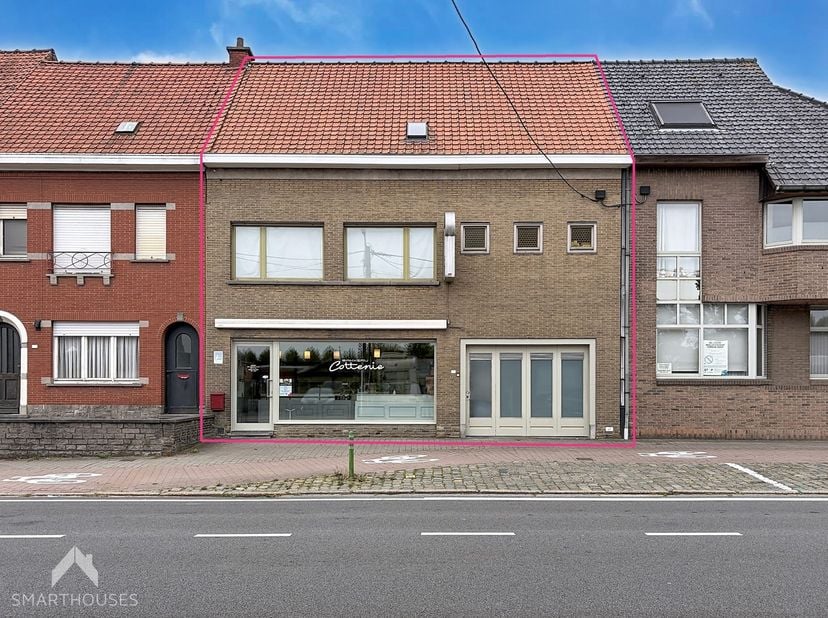 Huis te koop in Moeskroenstraat 723,
                    8930 Rekkem