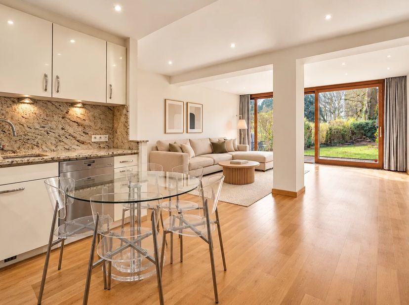 Appartement te koop in ,
                    1180 Ukkel
