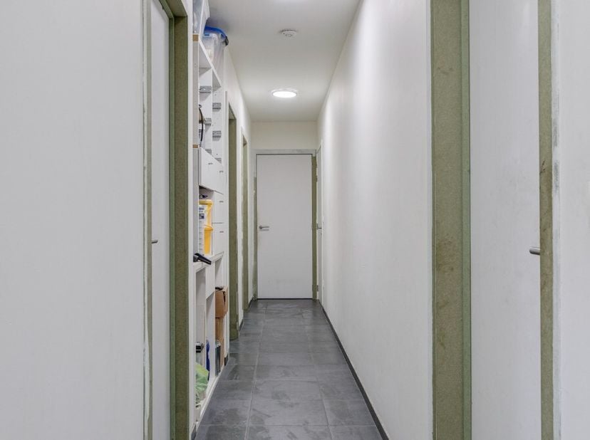 Recent gelijkvloers appartement in het centrum van Bocholt, gelegen aan het mooie marktplein. Het appartementencomplex is kleinschalig en opgeleverd i