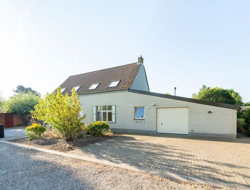                                         Cottage à vendre à Wulpen, € 680.000
