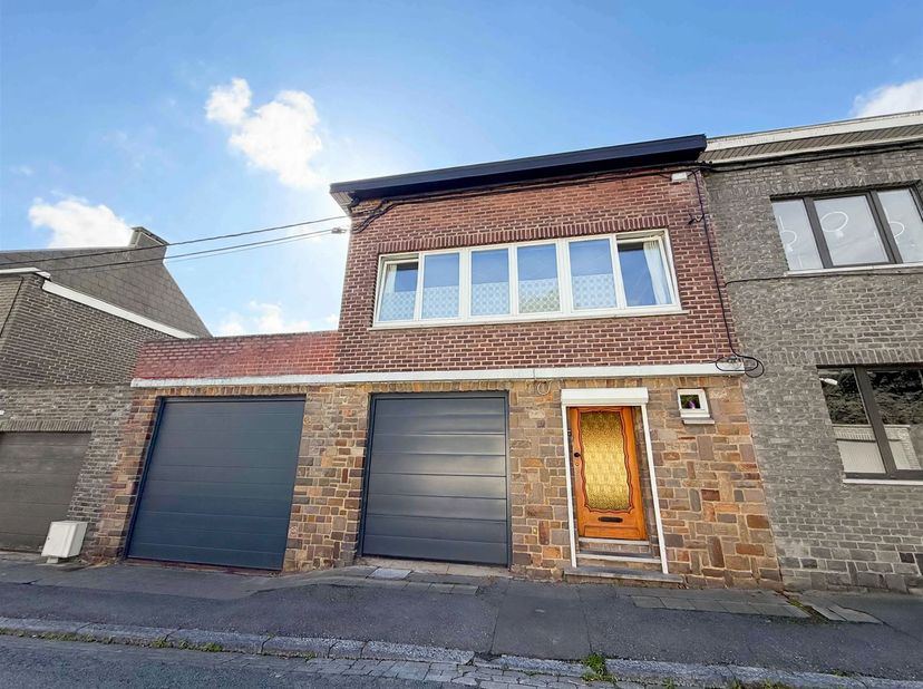 Maison à vendre à Rue de la Tombe 77,
                    6001 Marcinelle