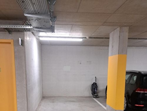                                         Garage à vendre à Wetteren, € 22.500
