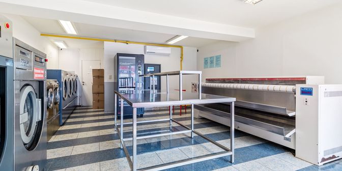 Bedrijfsvastgoed te koop in Guillaume Lambertlaan 62 bus 1, 3600 Genk
