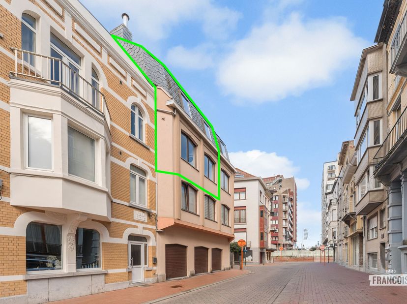 Appartement te koop in Van Monsstraat 43 bus 202,
                    8370 Blankenberge