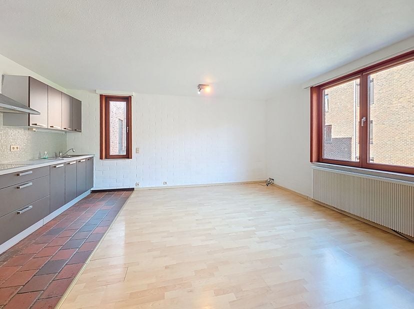 Cet appartement est situé dans le domaine calme et verdoyant Nieuweryde, à proximité du parc maritime, du chenal du port de Nieuport-Bain.<br />
L’app