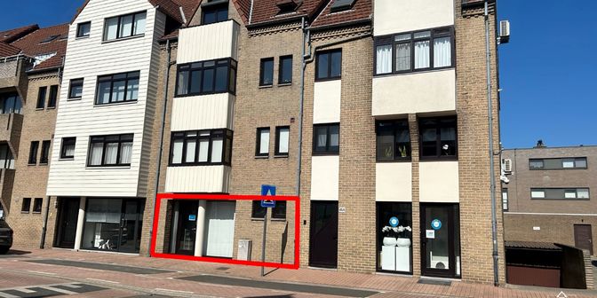 Bedrijfsvastgoed te koop in Koning Albertlaan 46 - A bus 2, 3680 Maaseik