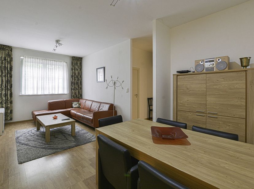 Maxime Real Estate biedt u een gemeubileerd appartement aan met één slaapkamer.<br />
Gelegen in een rustige eenrichtingsstraat in het hart van de Eur