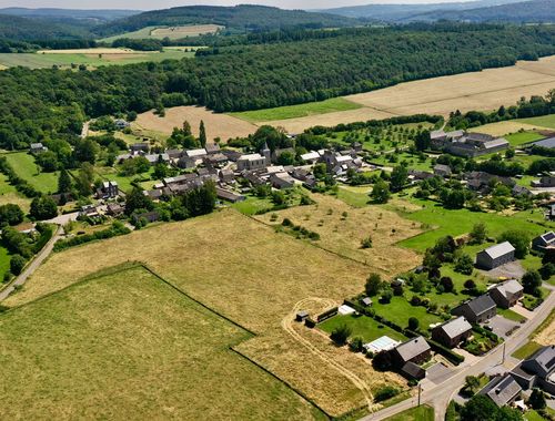                                         Bouwgrond te koop in Hotton, € 350.000
