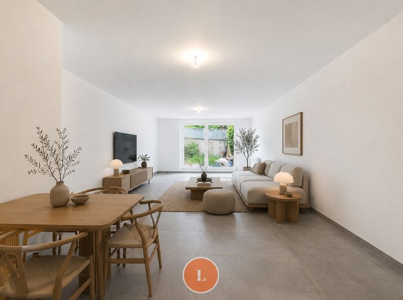 Instapklare, volledig gerenoveerde woning met 4 slaapkamers en 2 badkamers.<br />
<br />
Bent u op zoek naar een ruime, volledig gerenoveerde gezinswo