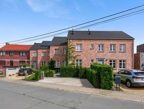                                         Woning te koop in Waasmont, € 479.000
