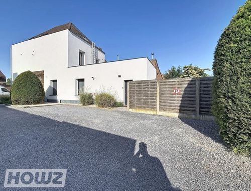                                         Appartementsgebouw te koop in Tournai, € 429.000
