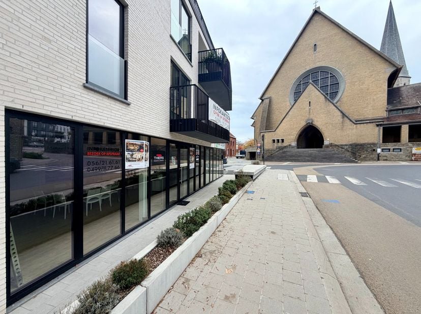 Bedrijfsvastgoed te koop in Harelbeekstraat 1,
                    8550 Zwevegem
